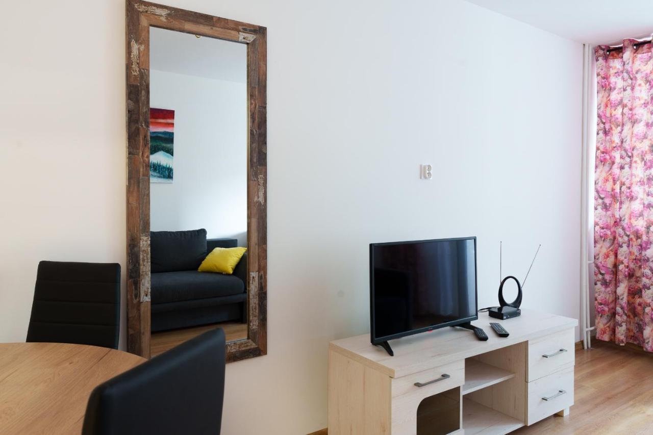Apartament Pod Swierkiem - Pet Friendly - 2 Osobne Pokoje Dla Max 5 Osob - Space Apart Jelenia Gora Ngoại thất bức ảnh