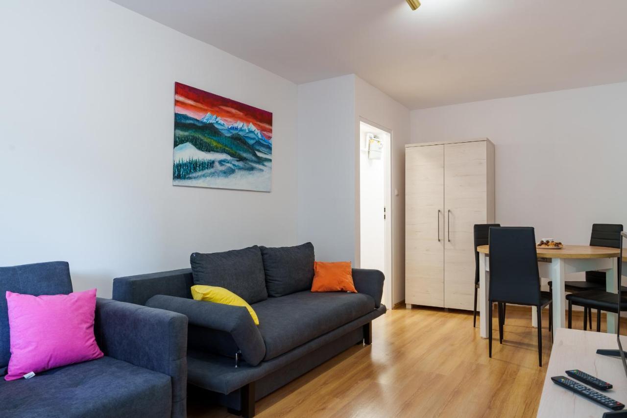 Apartament Pod Swierkiem - Pet Friendly - 2 Osobne Pokoje Dla Max 5 Osob - Space Apart Jelenia Gora Ngoại thất bức ảnh
