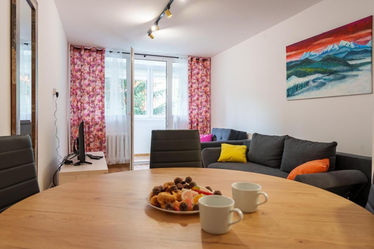 Apartament Pod Swierkiem - Pet Friendly - 2 Osobne Pokoje Dla Max 5 Osob - Space Apart Jelenia Gora Ngoại thất bức ảnh